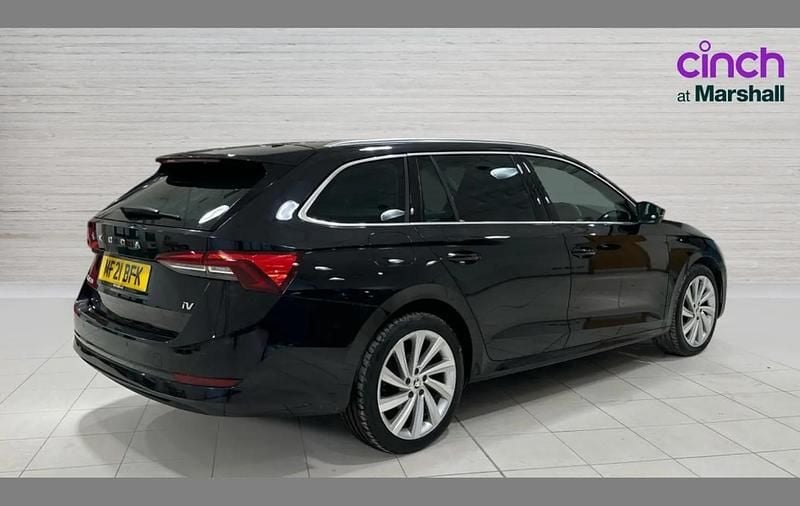 Used Skoda Octavia SE L 200 HP (147 kW) 2021 Black Estate