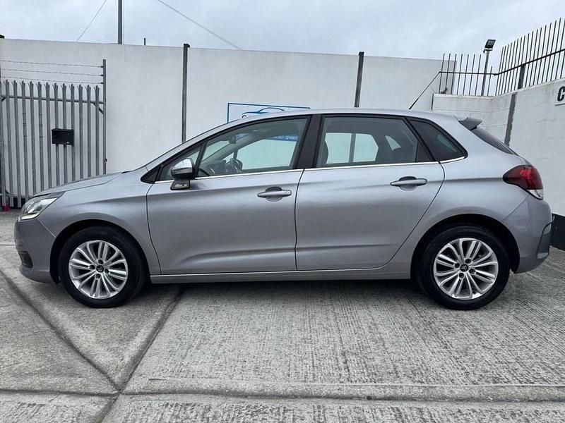 Used Citroën C4 Flair 100 HP (73 kW) 2015 Grey Hatchback