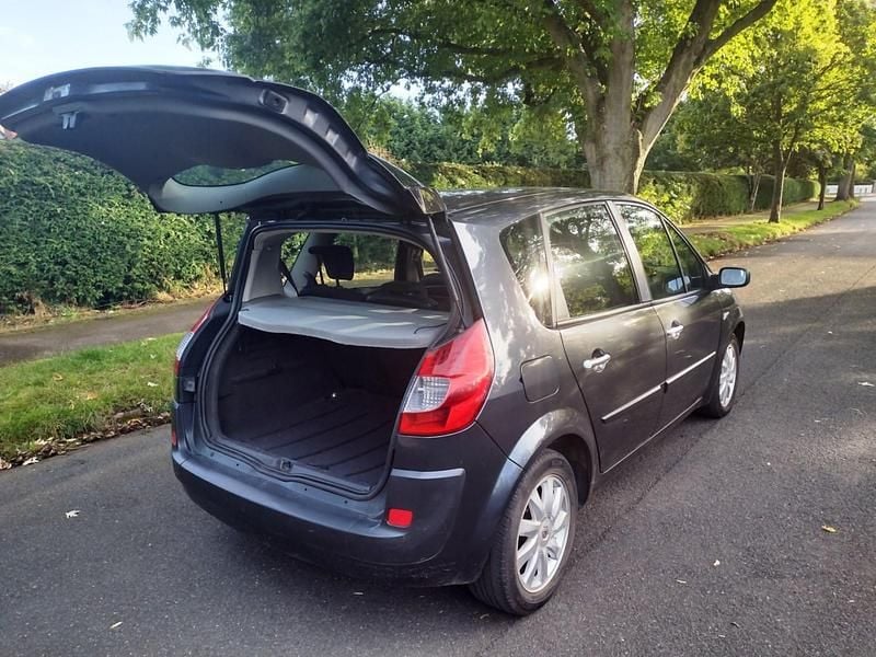 Used Renault Scénic II Dynamique 2008 Grey MPV
