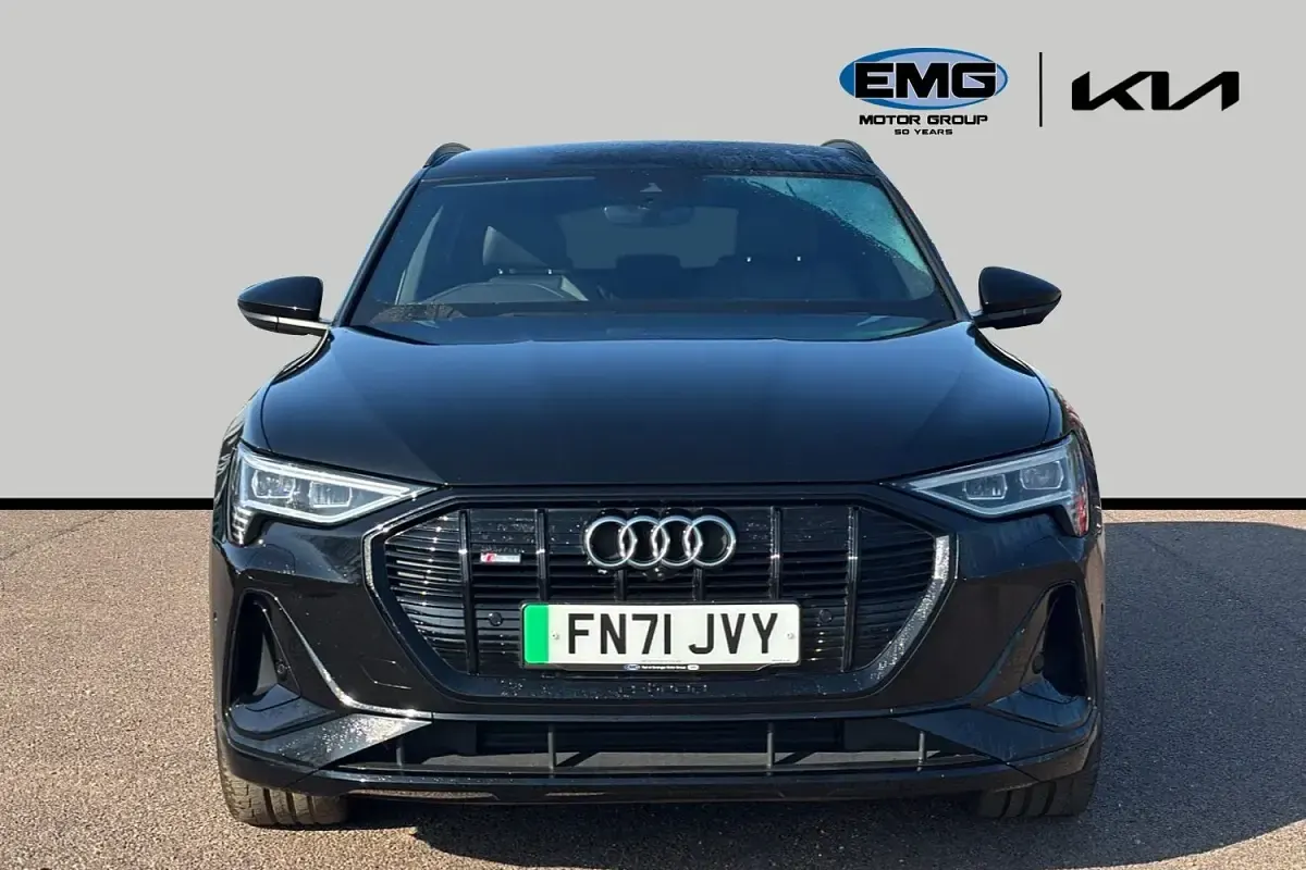 Używany Audi e-tron Black Edition 230 kW (313 KM) 2021 Czarny SUV