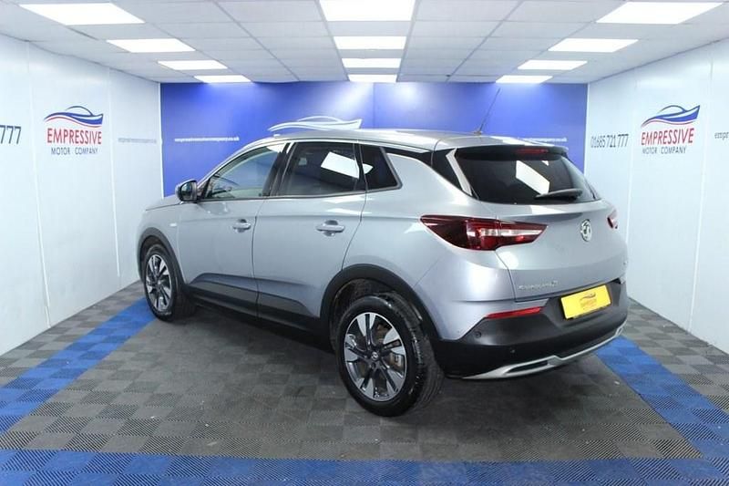 Used Vauxhall Grandland X S 130 HP (95 kW) 2020 Grey SUV