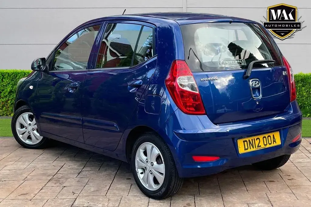 Used Hyundai i10 Active 86 HP (63 kW) 2012 Blue Hatchback