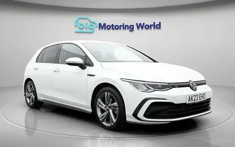 Used VW Golf VIII R-line 150 HP (110 kW) 2023 White Hatchback