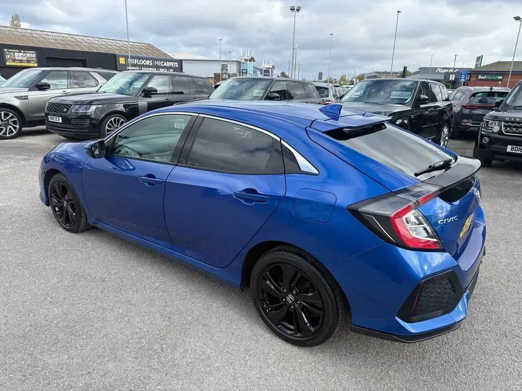 Used Honda Civic SR 126 HP (92 kW) 2018 Blue Hatchback