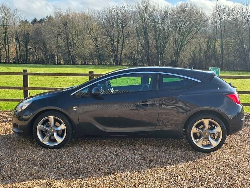 Used Vauxhall Astra GTC SRi 2012 Black Hatchback