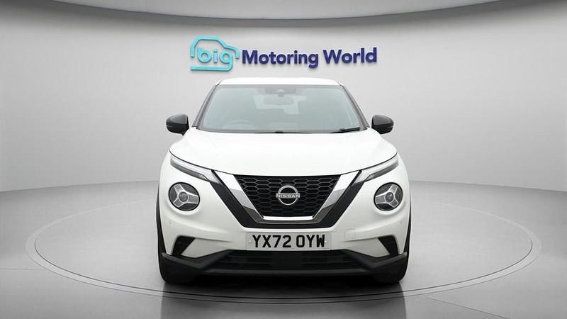 Used Nissan Juke N-Connecta 114 HP (83 kW) 2023 White SUV