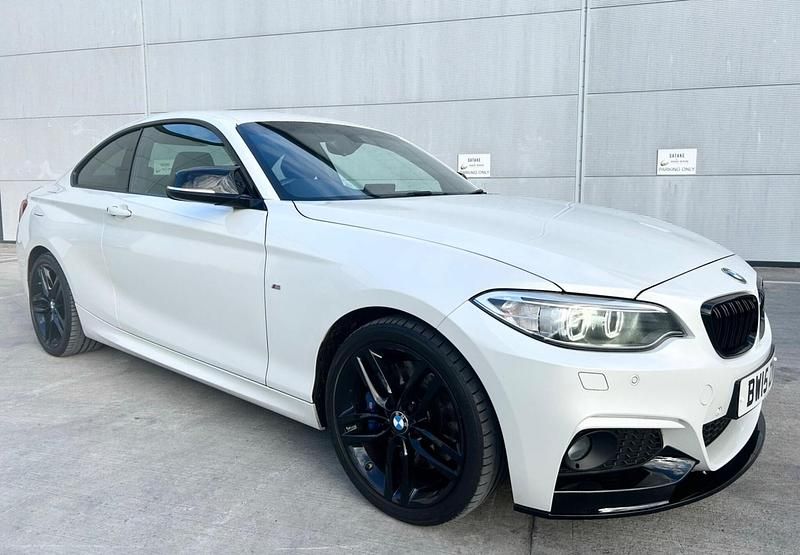 White Used 2015 BMW 218 M Sport Coupe | £8,790 (Fair price) - Image 1/4