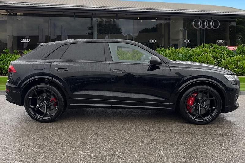 New Audi RS Q8 Performance 631 HP (464 kW) 2026 Black SUV