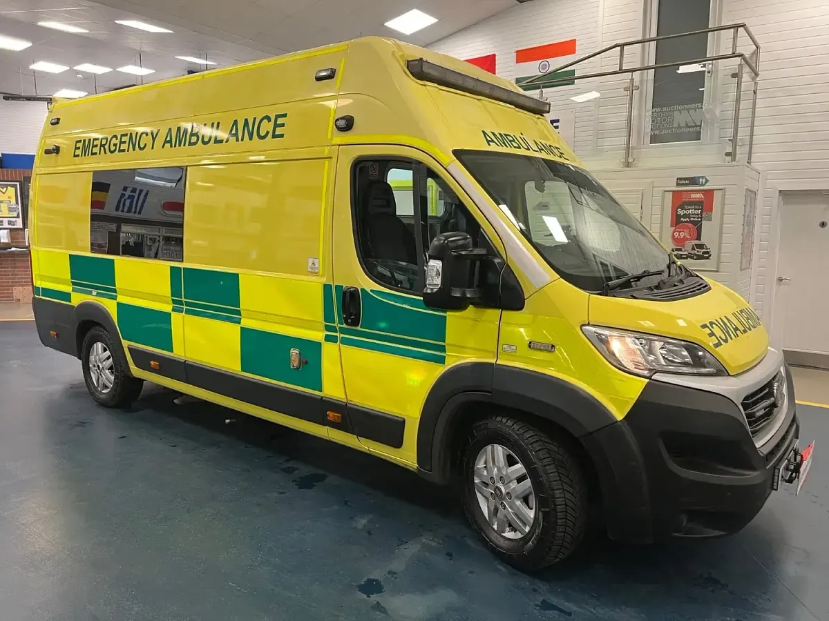 Used Fiat Ducato 180 HP (132 kW) 2017 Yellow Van