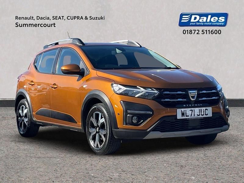 Metallic desert orange Used 2022 Dacia Sandero Prestige Hatchback | £10,500 (Fair price) - Image 1/4