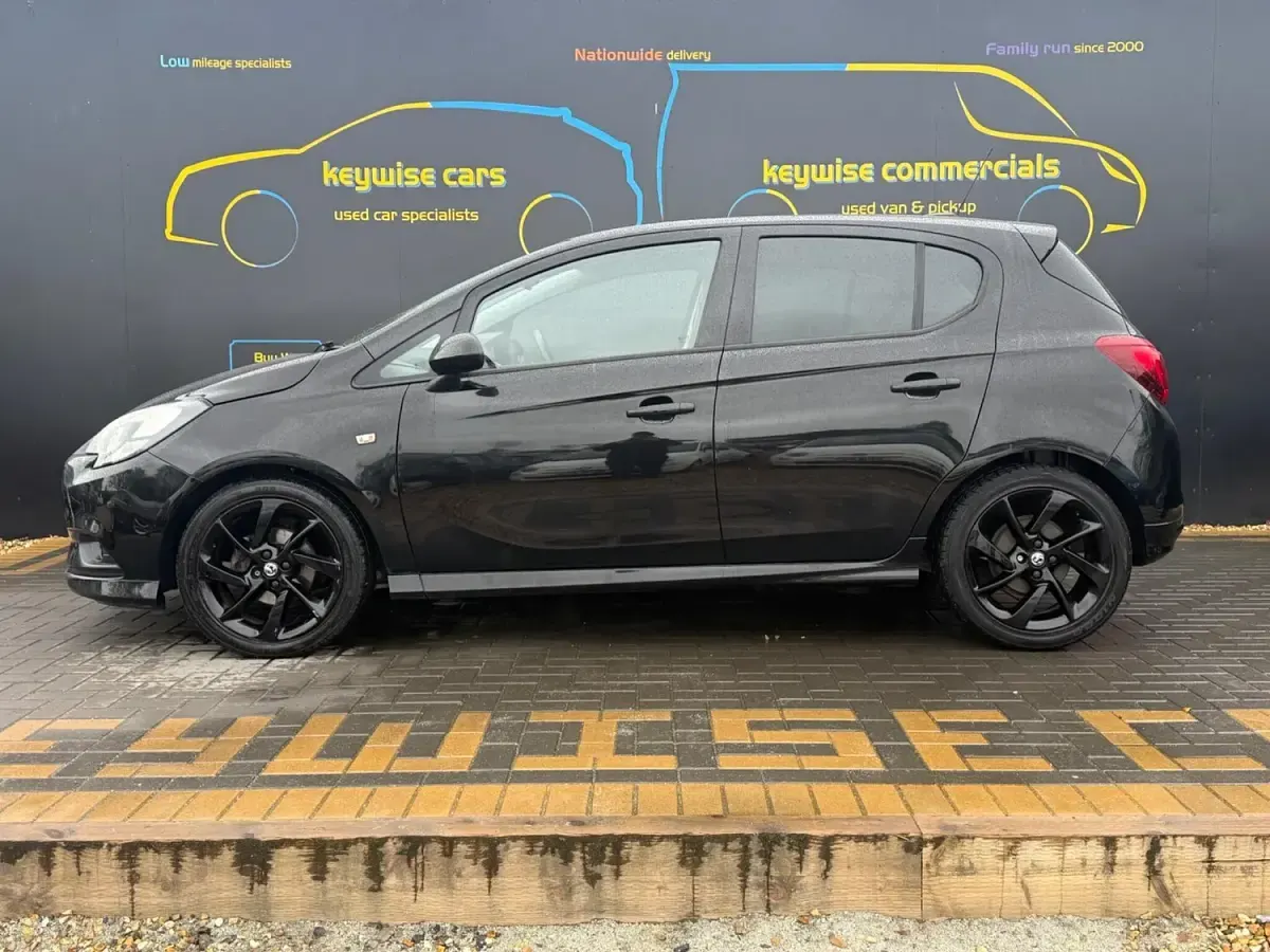 Used Vauxhall Corsa SRi 90 HP (66 kW) 2019 Black Hatchback