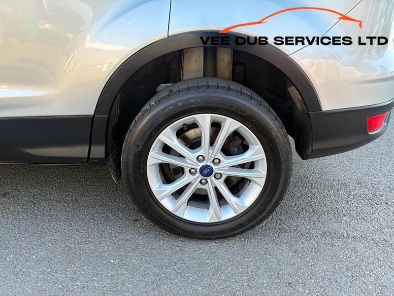 Used Ford Kuga Titanium 120 HP (88 kW) 2018 Silver SUV