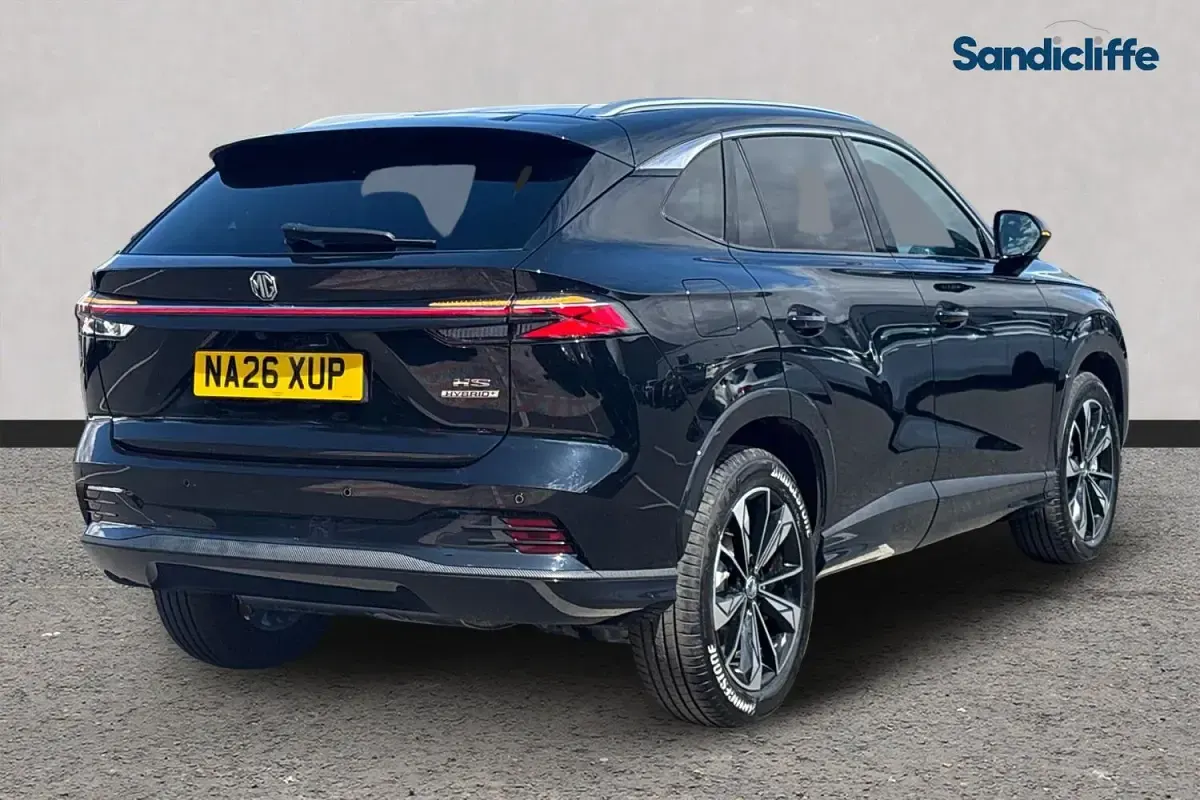 New MG HS SE 224 HP (164 kW) 2025 Metallic  black pearl SUV