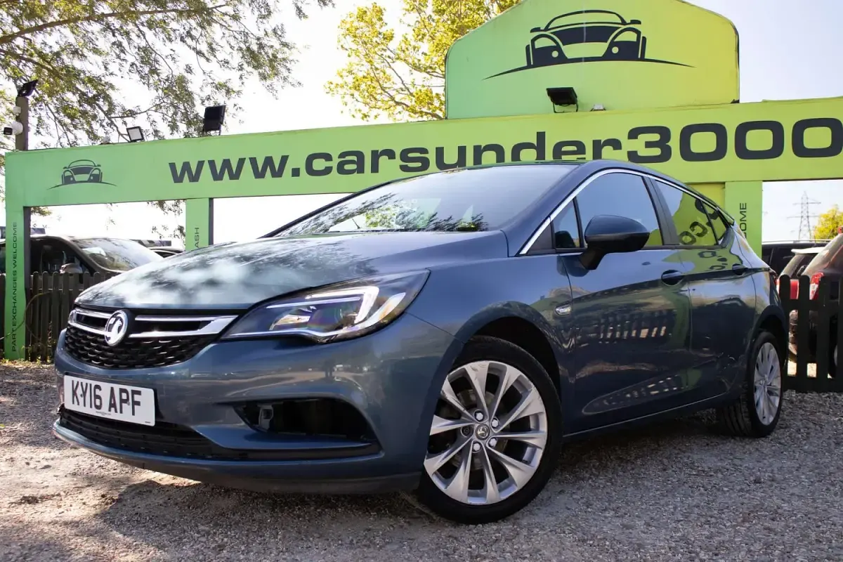 Used Vauxhall Astra 2016 Blue Hatchback