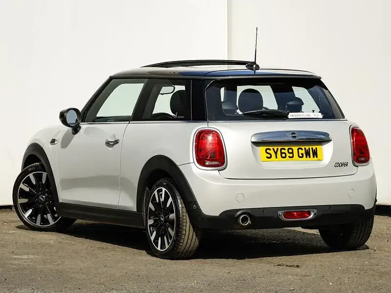 Used Mini Cooper Exclusive 136 HP (100 kW) 2019 Silver Hatchback