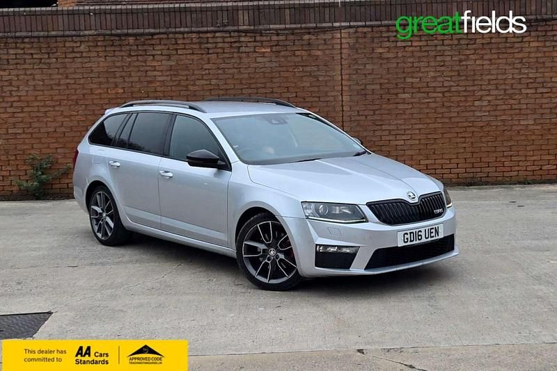 Used Skoda Octavia vRS 184 HP (135 kW) 2016 Silver Hatchback