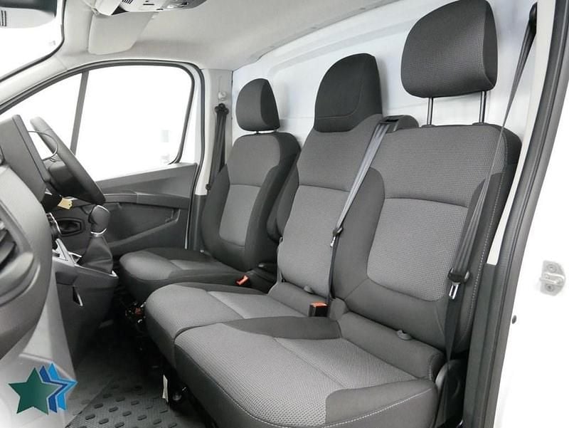 New Renault Trafic 150 HP (110 kW) 2025 White