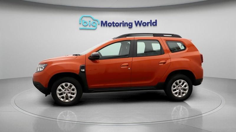Used Dacia Duster Comfort 100 HP (73 kW) 2022 Orange SUV