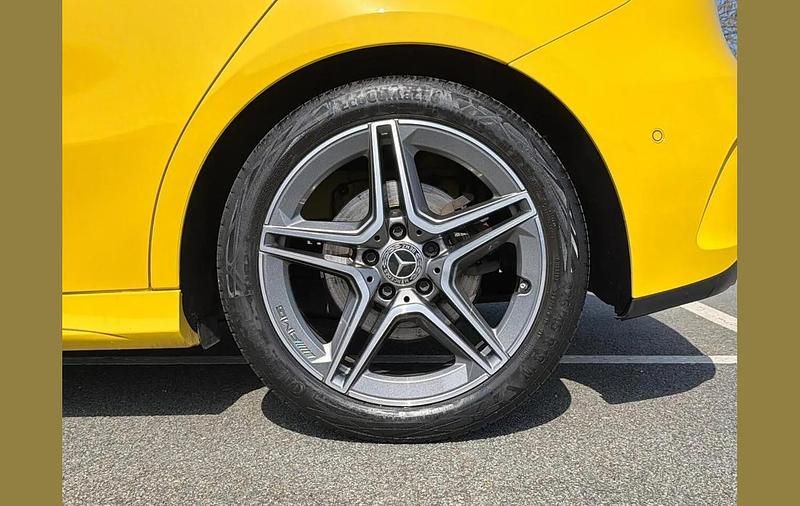 Used Mercedes A200 Executive 161 HP (118 kW) 2023 Yellow Hatchback
