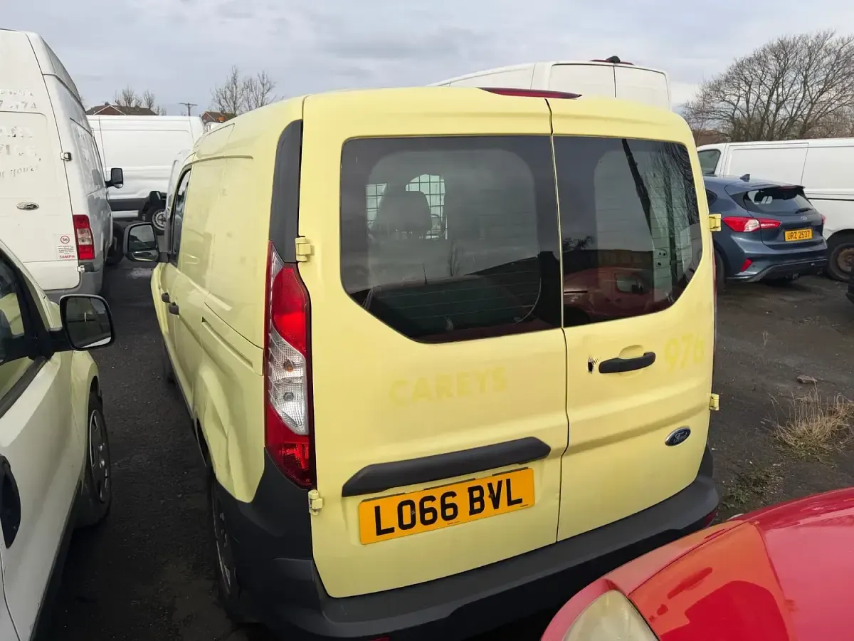Used Ford Transit Connect 100 HP (73 kW) 2016 White MPV