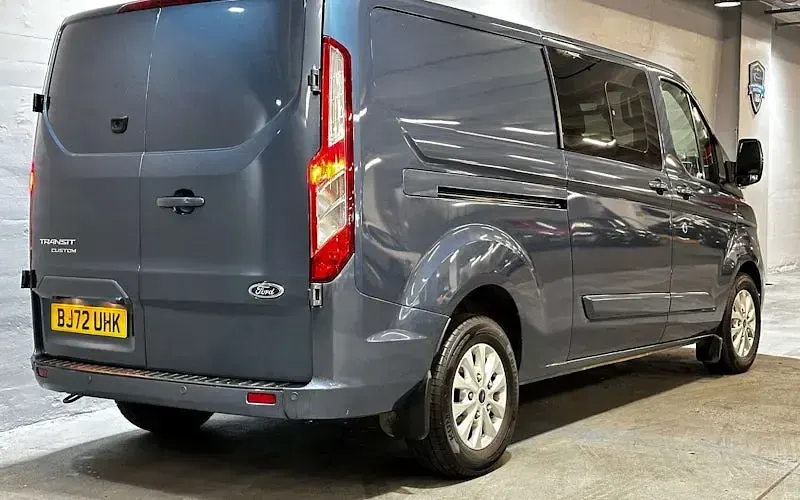 Used Ford Transit Custom Limited 170 HP (125 kW) 2022 Blue Van