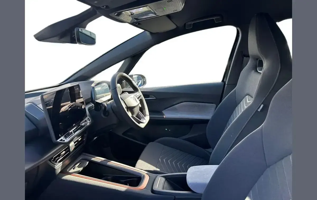 Ny Cupra Born e-Boost 169 kW (231 HK) 2025 Svart Halvkombi