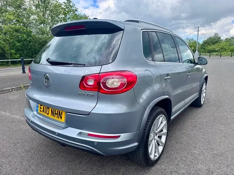 Used VW Tiguan R-line 140 HP (102 kW) 2010 Grey SUV