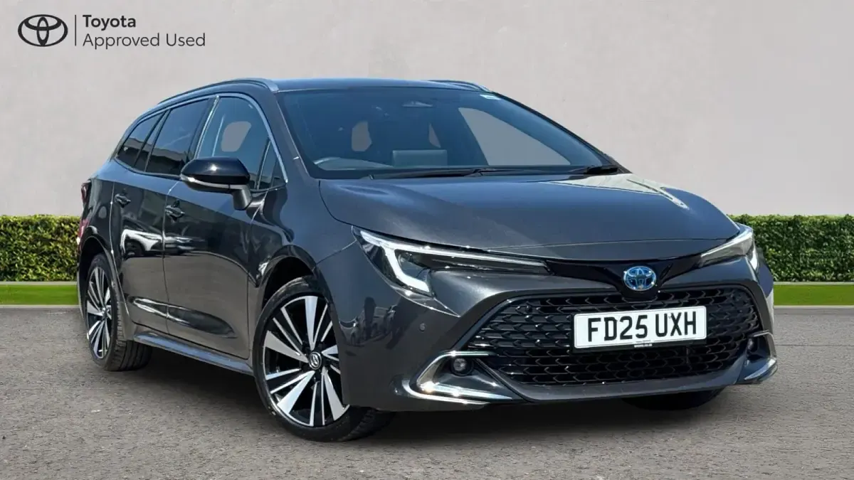 Used Toyota Corolla Design 140 HP (102 kW) 2025 Estate