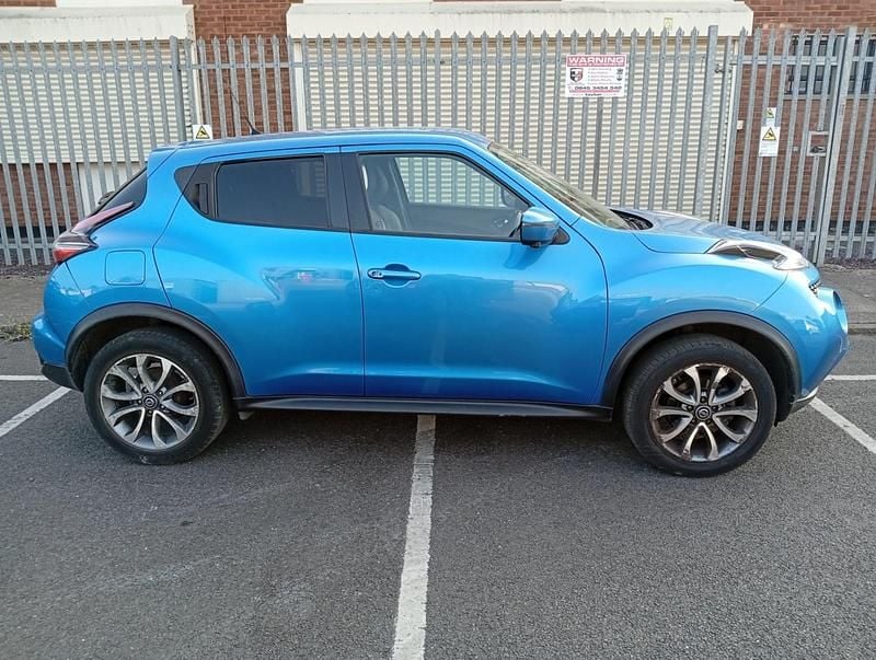 Used Nissan Juke Tekna 2018 Blue SUV
