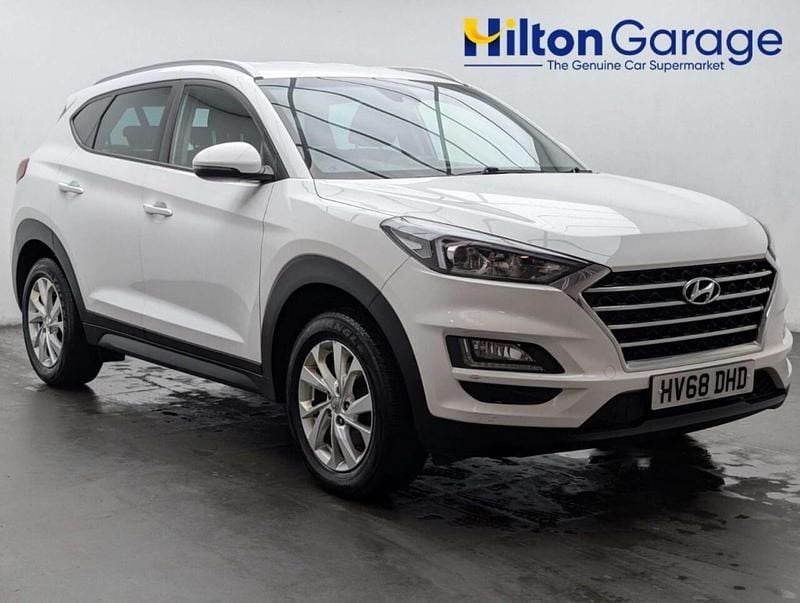 Used Hyundai Tucson SE 132 HP (97 kW) 2018 White SUV