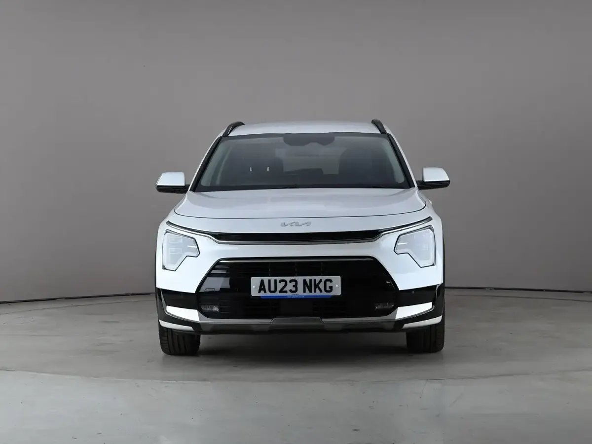 Used Kia Niro 141 HP (103 kW) 2023 White SUV