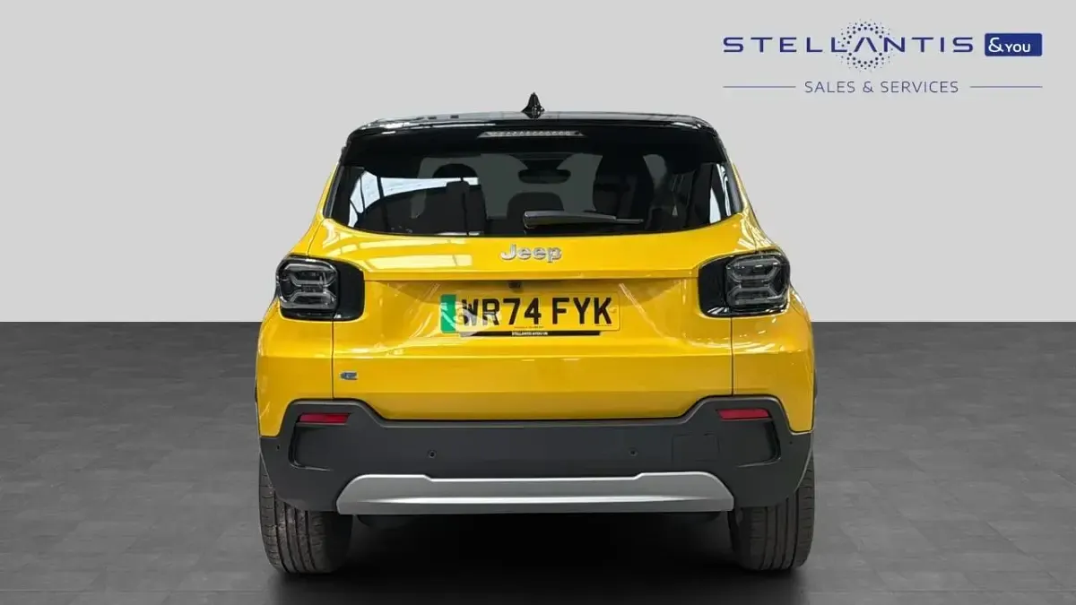 Used Jeep Avenger EV Summit 113 kW (154 HP) 2024 Yellow SUV