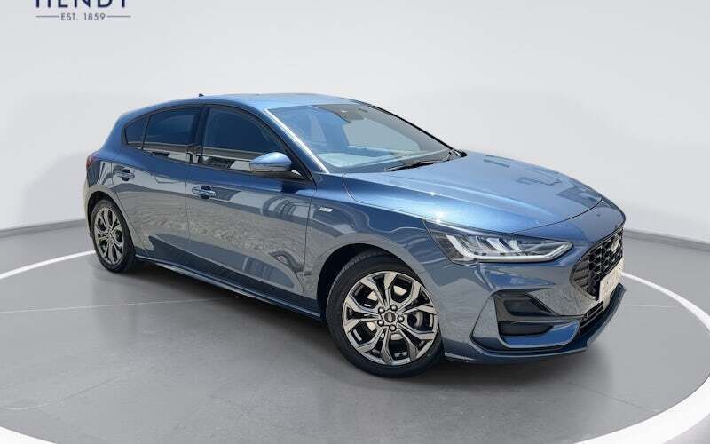 Used 2023 Ford Focus ST-Line Hatchback | £16,999 (Good price) - Image 1/4