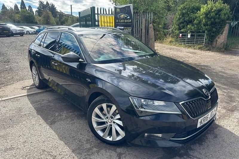 Black Used 2016 Skoda Superb LAURIN & KLEMENT Estate | £9,495 (Good price) - Image 1/1
