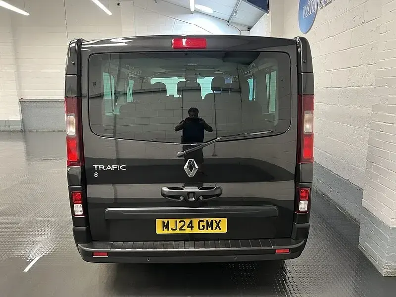 Used Renault Trafic 2024 Black MPV