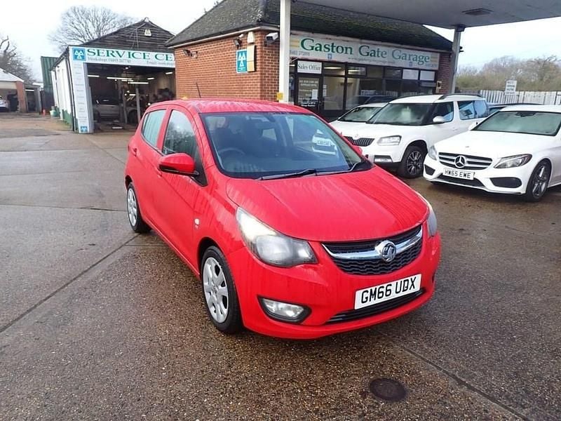 Used Vauxhall Viva 75 HP (55 kW) 2017 Red Hatchback