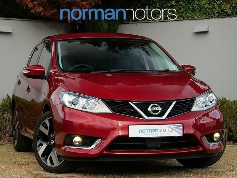 Red Used 2018 Nissan Pulsar S Hatchback | £8,495 (Fair price) - Image 1/3