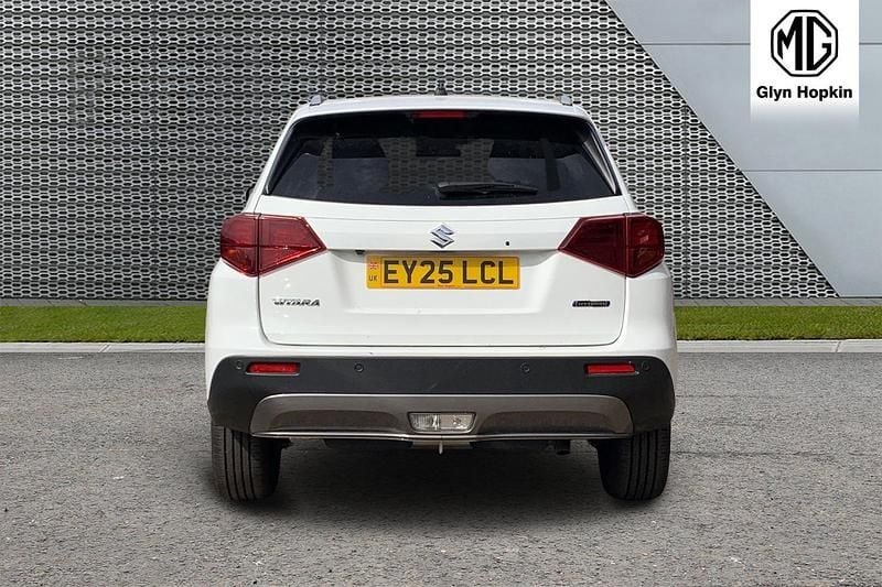 Used Suzuki Vitara 2025 White Hatchback