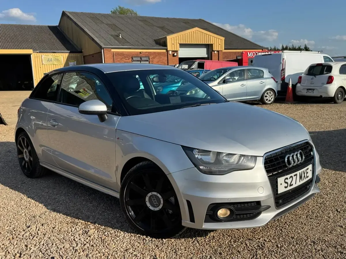 Used Audi A1 S-Line 122 HP (89 kW) 2012 Silver Hatchback