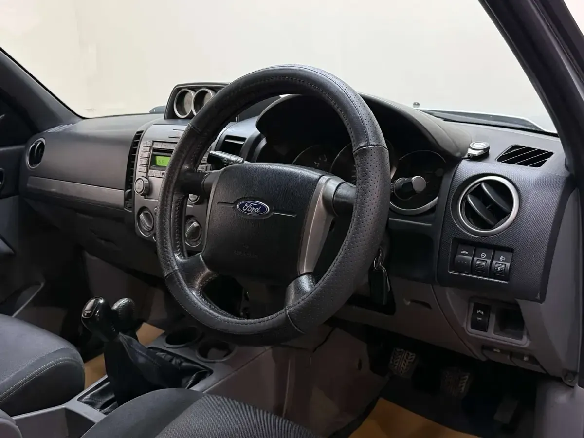 Used Ford Ranger 143 HP (105 kW) 2007 Silver Pickup
