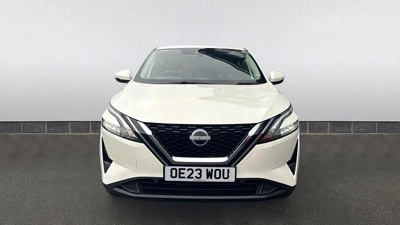 Used Nissan Qashqai Acenta Premium 158 HP (116 kW) 2023 White SUV