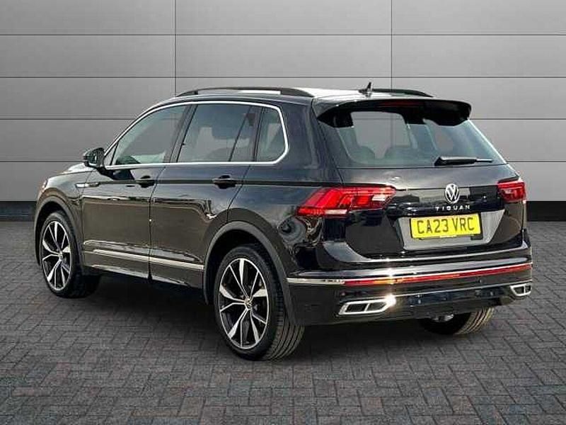 Used VW Tiguan R-line 150 HP (110 kW) 2023 Black SUV