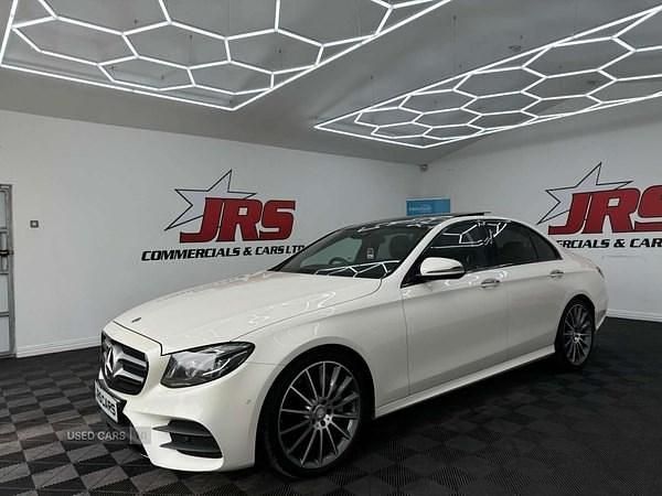 Używany Mercedes E350 AMG Line Premium Plus 258 KM (189 kW) 2017 Biały Sedan/Limuzyna