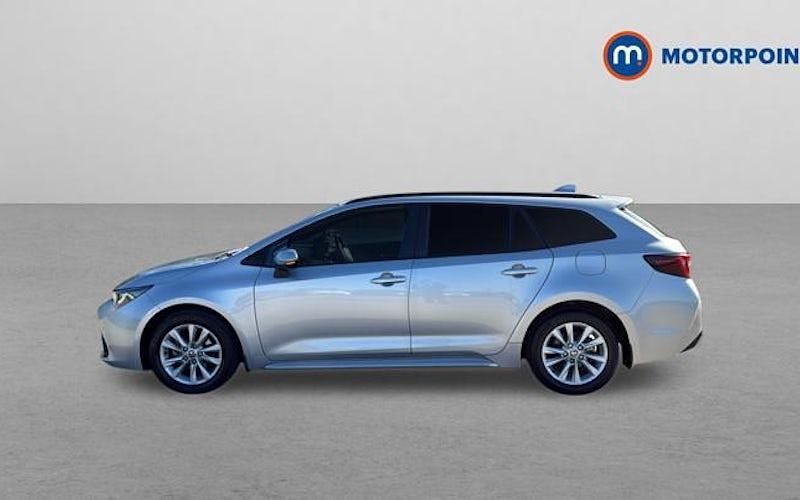 Used Toyota Corolla 140 HP (102 kW) 2026 Estate