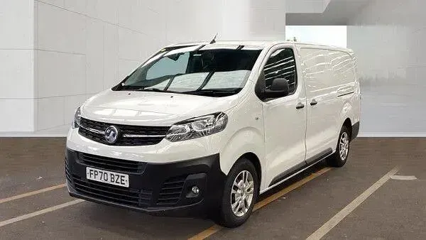 Used Vauxhall Vivaro 120 HP (88 kW) 2020 White MPV
