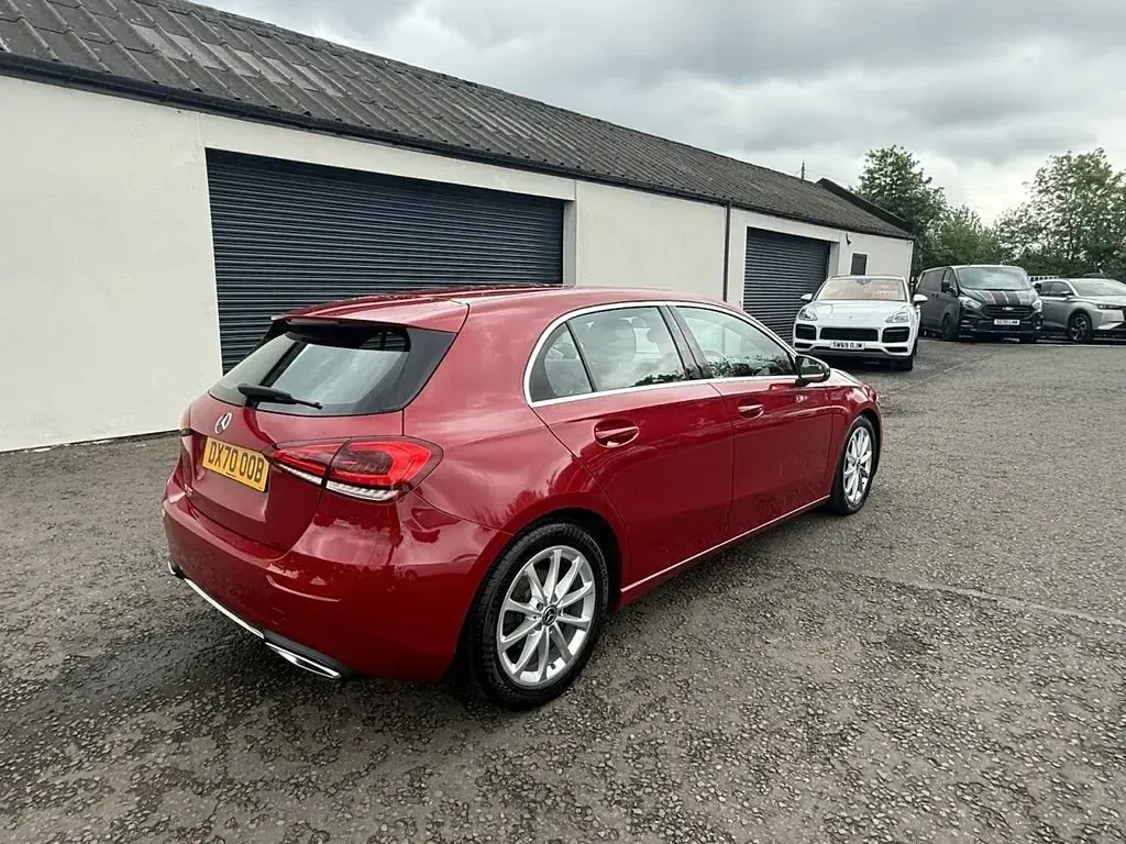 Used Mercedes A180 136 HP (100 kW) 2020 Red Hatchback