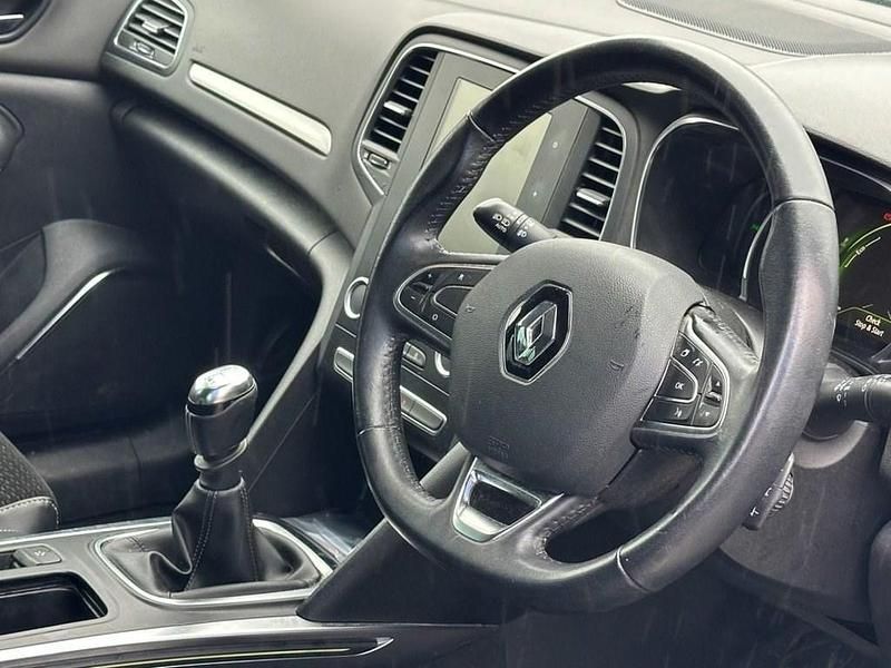 Used Renault Mégane GrandTour Dynamique 110 HP (80 kW) 2017 Grey Estate