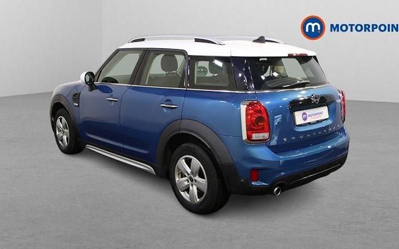 Begagnad Mini Cooper Classic 136 HK (100 kW) 2020 Halvkombi