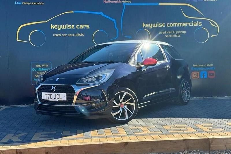 Used DS Automobiles DS3 110 HP (80 kW) 2017 Blue Hatchback