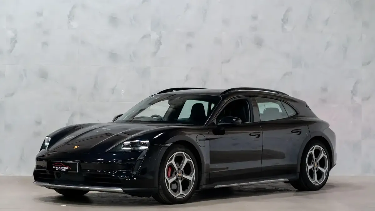 Used Porsche Taycan 4S Cross Turismo Cross Turismo 419 kW (571 HP) 2023 Black Estate